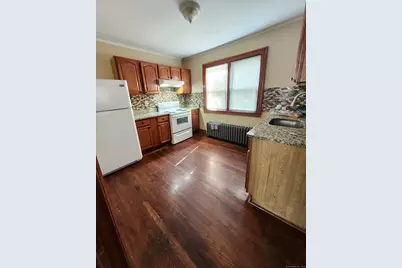 23 Harbison Avenue, Hartford, CT 06106 - Photo 7