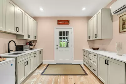 96 Comstock Hill Avenue, Norwalk, CT 06850 - Photo 11