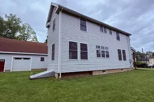 15 Suffield St, Windsor Locks, CT 06096 - Photo 5