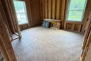 15 Suffield St, Windsor Locks, CT 06096 - Photo 25