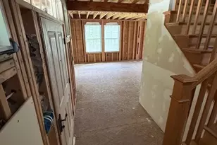 15 Suffield St, Windsor Locks, CT 06096 - Photo 17