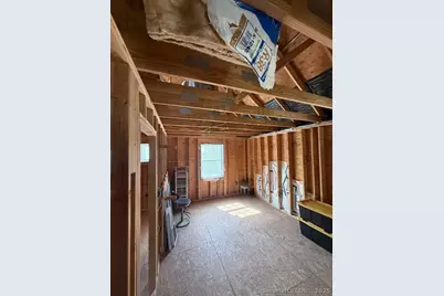 15 Suffield Street, Windsor Locks, CT 06096 - Photo 21