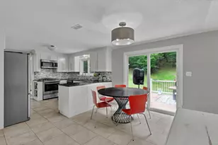 2 Pent Rd, Bloomfield, CT 06002 - Photo 23