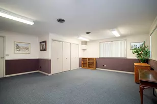 27 Lucy St, Woodbridge, CT 06525 - Photo 9