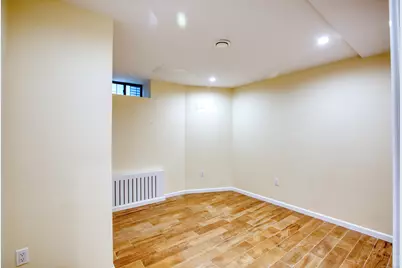 247 Willow Street, Waterbury, CT 06710 - Photo 13