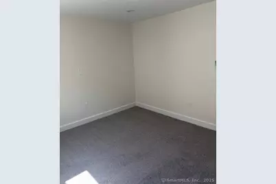 70 Dyke Lane, Stamford, CT 06902 - Photo 7