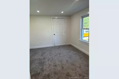 70 Dyke Lane, Stamford, CT 06902 - Photo 9