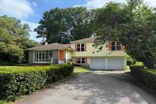 847 Glenbrook Rd, Orange, CT 06477 - Photo 1