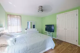 847 Glenbrook Rd, Orange, CT 06477 - Photo 17