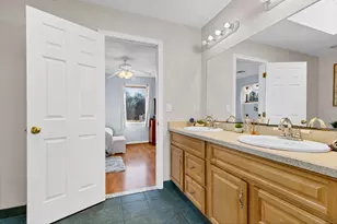 224 Neptune Dr, Groton, CT 06340 - Photo 25