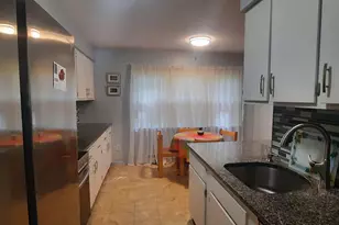 75 Hunter Ct, Torrington, CT 06790 - Photo 5