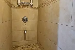 258 Eddy Glover Blvd, New Britain, CT 06053 - Photo 15