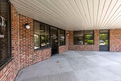 565 Washington Avenue #7/8, North Haven, CT 06473 - Photo 1