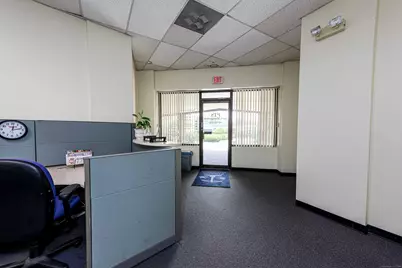 565 Washington Avenue #7/8, North Haven, CT 06473 - Photo 13