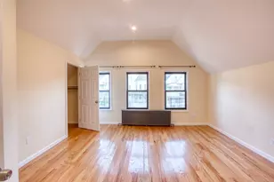 247 Willow St, Waterbury, CT 06710 - Photo 5