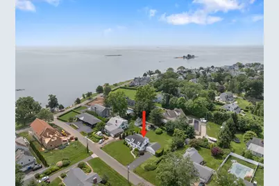 10 Montgomery Parkway, Branford, CT 06405 - Photo 1