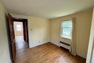 10 Montgomery Pkwy, Branford, CT 06405 - Photo 11