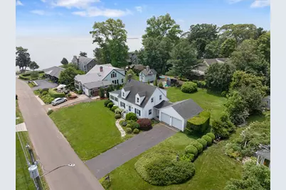 10 Montgomery Parkway, Branford, CT 06405 - Photo 5