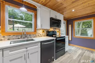 20 W View Dr, Enfield, CT 06082 - Photo 7