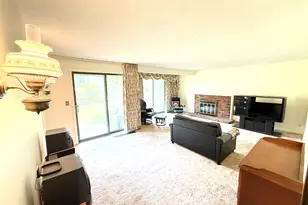 32 Heritage Vlg, Southbury, CT 06488 - Photo 9