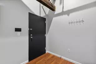 196 Crown St, New Haven, CT 06510 - Photo 5