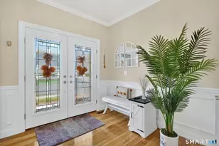 35 Liberty Ln, Enfield, CT 06082 - Photo 5