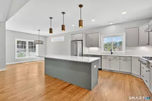 35 Liberty Ln, Enfield, CT 06082 - Photo 5