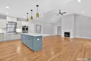 35 Liberty Ln, Enfield, CT 06082 - Photo 11