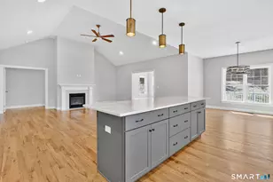 35 Liberty Ln, Enfield, CT 06082 - Photo 7