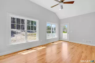 35 Liberty Ln, Enfield, CT 06082 - Photo 17