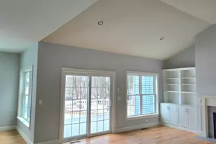 38 Liberty Ln, Enfield, CT 06082 - Photo 7