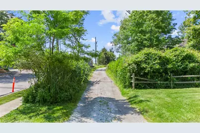 1410 South Pine Creek Road, Fairfield, CT 06824 - Photo 13