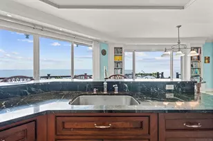 1410 S Pine Creek Rd, Fairfield, CT 06824 - Photo 29