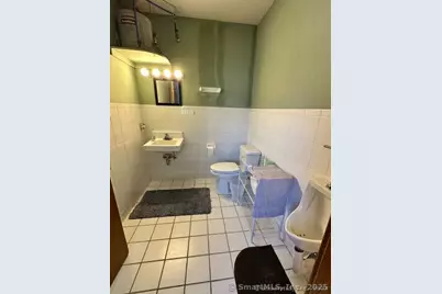 325 Chamberlain Highway #8, Meriden, CT 06451 - Photo 21