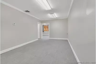 325 Chamberlain Highway #8, Meriden, CT 06451 - Photo 11