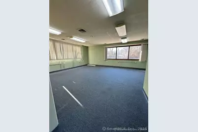 325 Chamberlain Highway #8, Meriden, CT 06451 - Photo 25