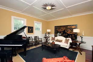 25 Sky View Dr, Avon, CT 06001 - Photo 9