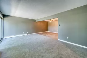 118 Sheraton Ln, Norwich, CT 06360 - Photo 9