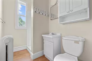 29 Belden St, Hartford, CT 06120 - Photo 13