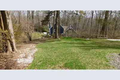 381 Bennetts Farm Road, Ridgefield, CT 06877 - Photo 3