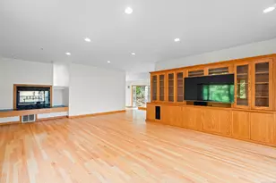 18 Spice Bush Ln, Branford, CT 06405 - Photo 17