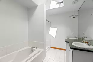 18 Spice Bush Ln, Branford, CT 06405 - Photo 9