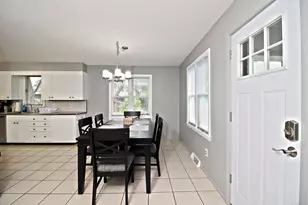 1137 Ocean Ave, New London, CT 06320 - Photo 3