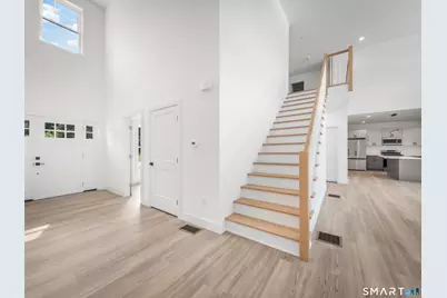 170 Bee Street, Meriden, CT 06450 - Photo 9