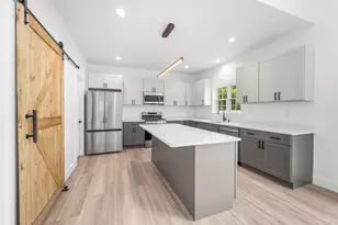 170 Bee St, Meriden, CT 06450 - Photo 17