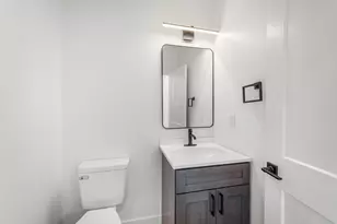 170 Bee St, Meriden, CT 06450 - Photo 25