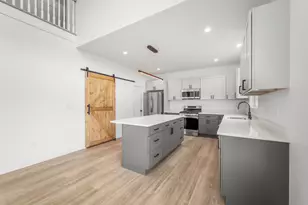 170 Bee St, Meriden, CT 06450 - Photo 15