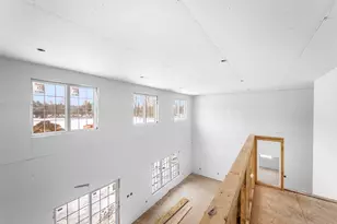 180 Bee St, Meriden, CT 06450 - Photo 9