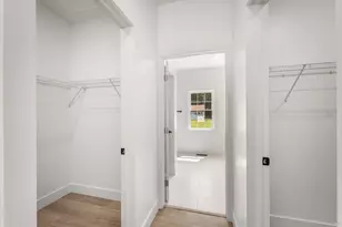 180 Bee St, Meriden, CT 06450 - Photo 27