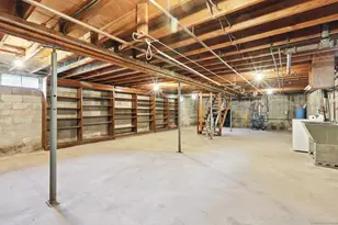 77 Old Middle Rd, Brookfield, CT 06804 - Photo 27